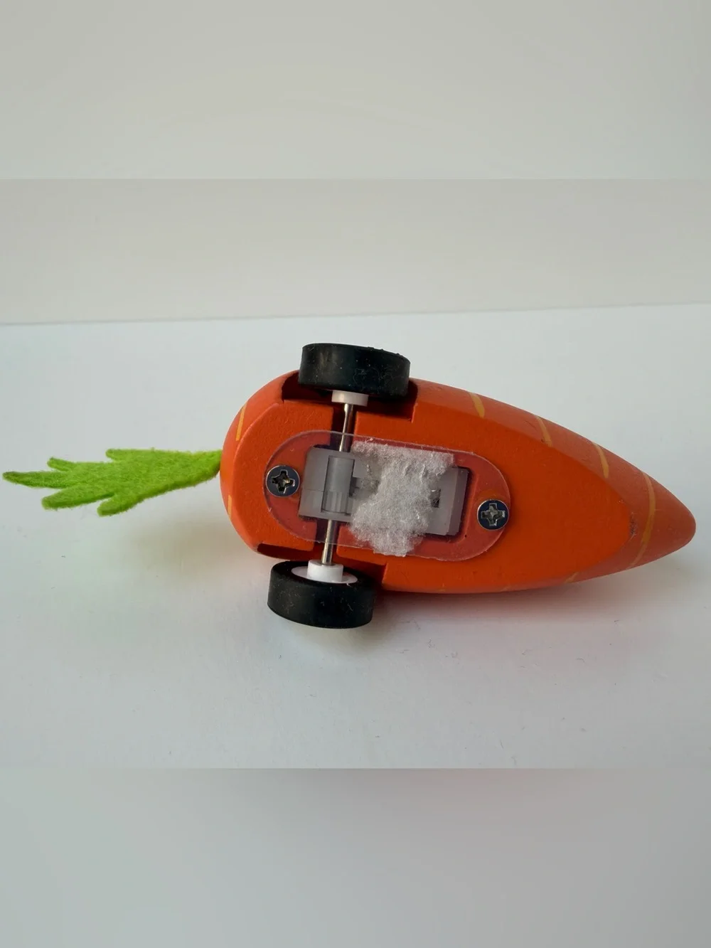 Wooden Toy Bunny Wind-up Carrot Car